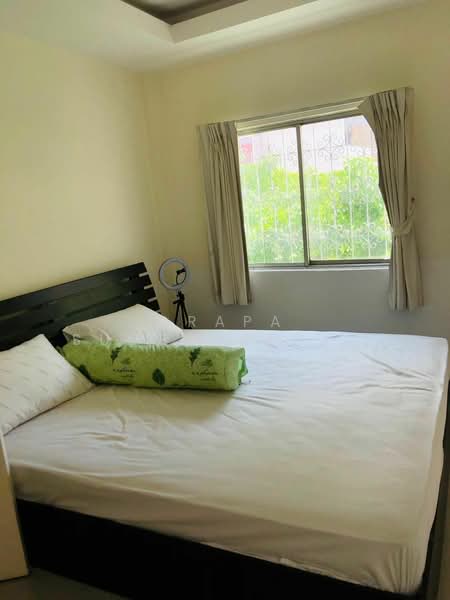 3-BR Townhouse, Bangkok, Silom, Bang Rak, Bangkok, 3 Bedrooms, 170 sqm, Townhouse For Sale, by Orapa Sumetheesirisakul, 500243695 - DDproperty.com