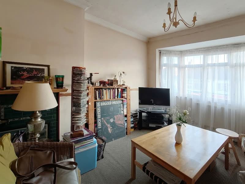 House for Sale in London, Finchley, England - Freehold, Pathum Thani, Ban Klang, Muang Pathum Thani, Pathum Thani, 3 Bedrooms, 170 sqm, Townhouse For Sale, by Parinthida Sawuddisopakaykul, 500243712 - DDproperty.com