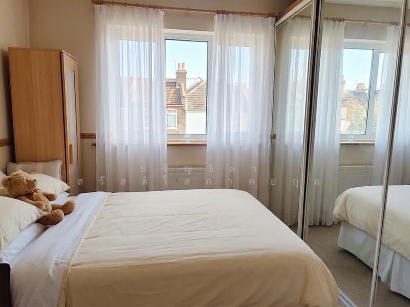 ขายบ้านประเทศอังกฤษ London Finchley Freehold, ปทุมธานี, บ้านกลาง, เมืองปทุมธานี, ปทุมธานี, 170 ตร.ม., ทาวน์เฮ้าส์ ขาย, โดย ปริญธิดา สวัสดิโสภาคยกุล, 500243712 - DDproperty.com