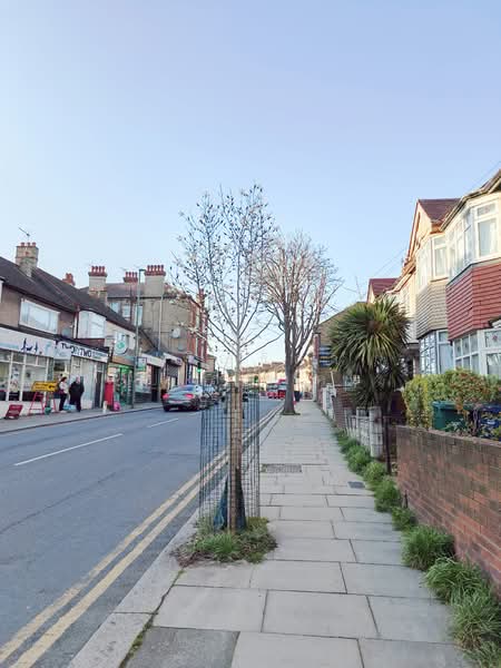 ขายบ้านประเทศอังกฤษ London Finchley Freehold, ปทุมธานี, บ้านกลาง, เมืองปทุมธานี, ปทุมธานี, 170 ตร.ม., ทาวน์เฮ้าส์ ขาย, โดย ปริญธิดา สวัสดิโสภาคยกุล, 500243712 - DDproperty.com