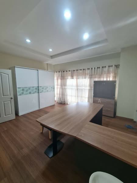 Baan Klang Muang The Royal Monaco Srinakarin 24, Bangkok, Suan Luang, Suan Luang, Bangkok, 3 Bedrooms, 104 sqm, Townhouse For Rent, by Agent Pla, 500243766 - DDproperty.com