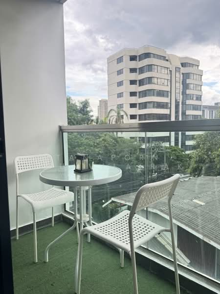 Tidy Deluxe, Bangkok, Soi Sukhumvit 34, Khong Tan, Khlong Toei, Bangkok, 1 Bedroom, 35 sqm, Condo For Sale, by Tanaporn Phumvilairak, 500243833 - DDproperty.com