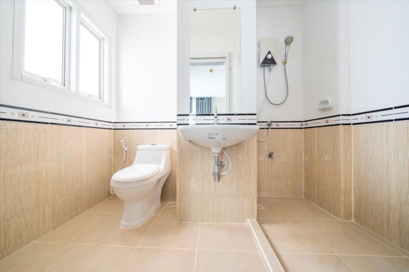 CC Condominium 2, Chon Buri (Pattaya), Sukhumvit Road, Nong Pru, Bang Lamung (Pattaya), Chon Buri (Pattaya), 2 Bedrooms, 49 sqm, Condo For Sale, by Ratchanon Promin, 500243834 - DDproperty.com