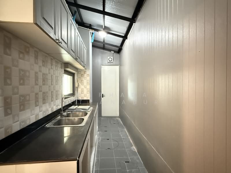 The Sonne Srinakarin-Bangna, Bangkok, Soi Chumchon Mahat Thai 3, Bangna-Trad Road, Dok Mai, Prawet, Bangkok, 4 Bedrooms, 250 sqm, Single Detached House For Sale, by Paphada Rattanaburi, 500243836 - DDproperty.com