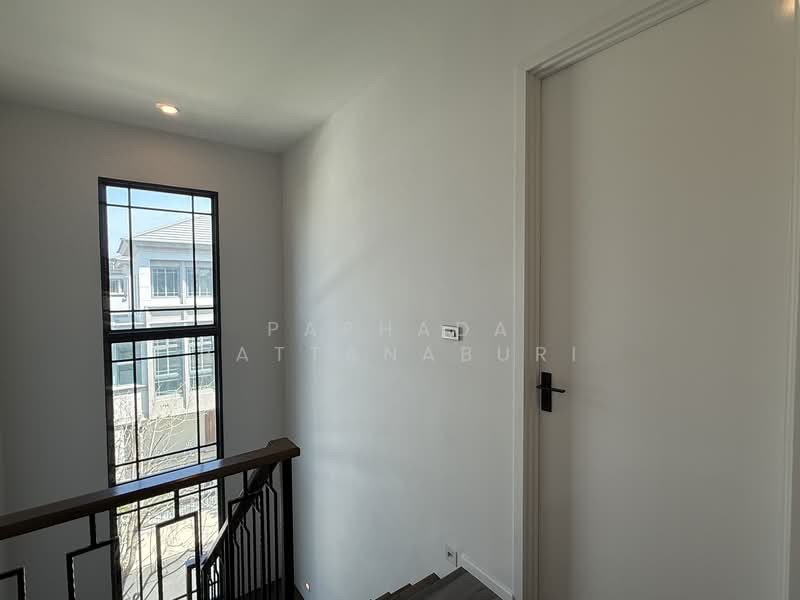 The Sonne Srinakarin-Bangna, Bangkok, Soi Chumchon Mahat Thai 3, Bangna-Trad Road, Dok Mai, Prawet, Bangkok, 4 Bedrooms, 250 sqm, Single Detached House For Sale, by Paphada Rattanaburi, 500243836 - DDproperty.com