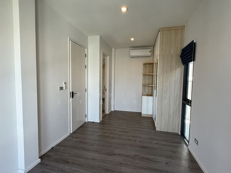 The Sonne Srinakarin-Bangna, Bangkok, Soi Chumchon Mahat Thai 3, Bangna-Trad Road, Dok Mai, Prawet, Bangkok, 4 Bedrooms, 250 sqm, Single Detached House For Sale, by Paphada Rattanaburi, 500243836 - DDproperty.com