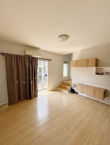 Baan Klang Muang Sukhumvit 77, Bangkok, Soi On Nut 17, Suan Luang, Suan Luang, Bangkok, 3 Bedrooms, 178 sqm, Townhouse For Sale, by Tanaporn Phumvilairak, 500243842 - DDproperty.com