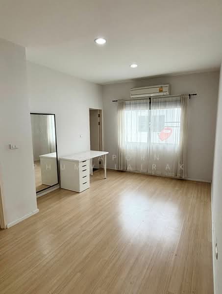 Baan Klang Muang Sukhumvit 77, Bangkok, Soi On Nut 17, Suan Luang, Suan Luang, Bangkok, 3 Bedrooms, 178 sqm, Townhouse For Sale, by Tanaporn Phumvilairak, 500243842 - DDproperty.com