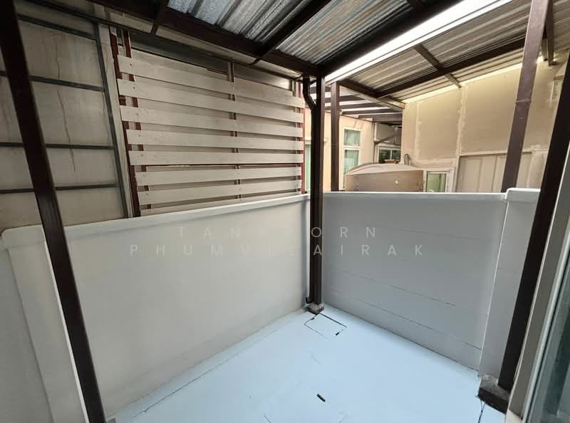 Baan Klang Muang Sukhumvit 77, Bangkok, Soi On Nut 17, Suan Luang, Suan Luang, Bangkok, 3 Bedrooms, 178 sqm, Townhouse For Sale, by Tanaporn Phumvilairak, 500243842 - DDproperty.com