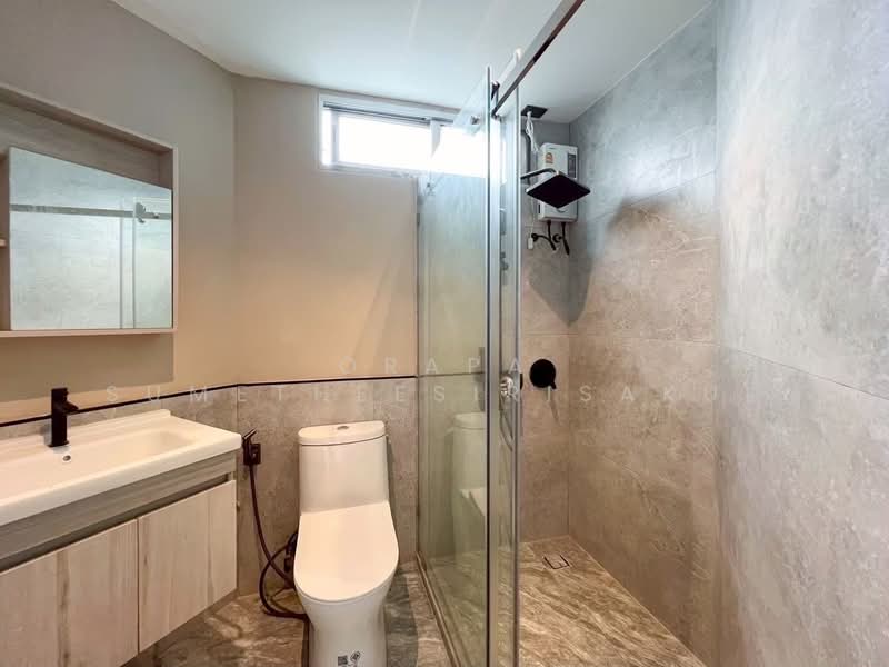 Witthayu Complex : วิทยุ คอมเพล็กซ์, กรุงเทพ, 1673 ถนนเพชรบุรีตัดใหม่, มักกะสัน, ราชเทวี, กรุงเทพ, 84 ตร.ม., คอนโด ขาย, โดย Orapa Sumetheesirisakul, 500243861 - DDproperty.com