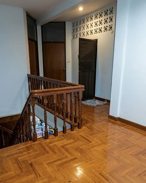 For Rent - Townhouse for Rent in Ratchada-Rama 9 Area (SPSAD3929), Bangkok