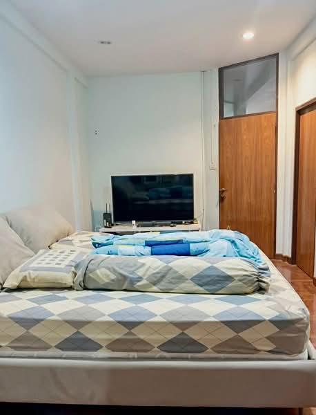 For Rent - Townhouse for Rent in Ratchada-Rama 9 Area (SPSAD3929), Bangkok