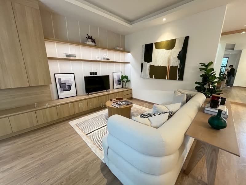Townhome area Sukumvit 71, Bangkok, Khlong Tan Nua, Watthana, Bangkok, 4 Bedrooms, 250 sqm, Townhouse For Sale, by Eastblue Horizon, 500243880 - DDproperty.com