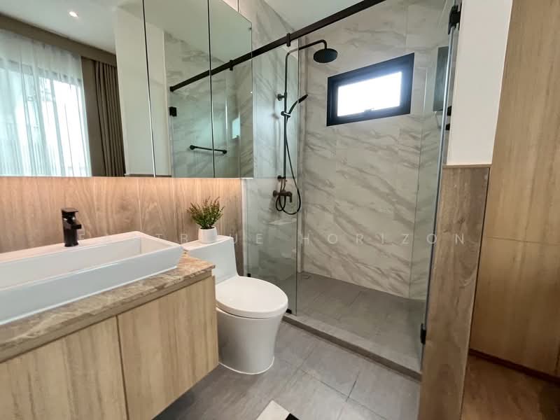 Townhome area Sukumvit 71, Bangkok, Khlong Tan Nua, Watthana, Bangkok, 4 Bedrooms, 250 sqm, Townhouse For Sale, by Eastblue Horizon, 500243880 - DDproperty.com