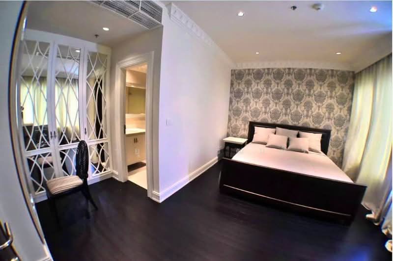 The Emporio Place, Bangkok, 93 Soi Sukhumvit 24, Sukhumvit Road, Khong Tan, Khlong Toei, Bangkok, 2 Bedrooms, 136 sqm, Condo For Rent, by Jirayu Chaiyawattanasiri, 500243891 - DDproperty.com