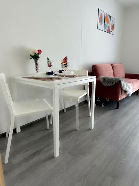 Rich Park @ Triple Station, Bangkok, 591 Srinakarin Road, Suan Luang, Suan Luang, Bangkok, 1 Bedroom, 30 sqm, Condo For Rent, by Napatsawan Tamjorhor, 500243896 - DDproperty.com