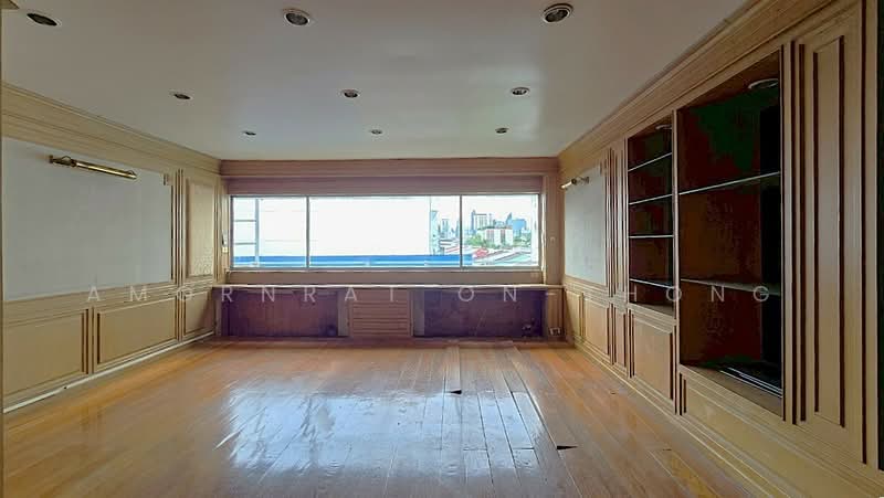 Building, Bangkok, Khlong Tan Nua, Watthana, Bangkok, , 1,800 sqm, Shophouse For Rent, by Amornrat On-Thong, 500243897 - DDproperty.com