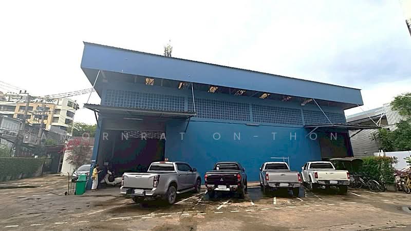 Building, Bangkok, Khlong Tan Nua, Watthana, Bangkok, , 1,800 sqm, Shophouse For Rent, by Amornrat On-Thong, 500243897 - DDproperty.com