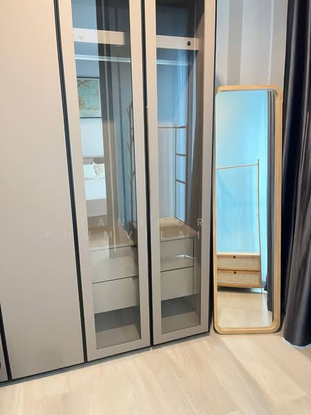 Life One Wireless, Bangkok, 1 Wireless Road, Lumphini, Pathum Wan, Bangkok, 1 Bedroom, 35 sqm, Condo For Sale, by Tanaporn Phumvilairak, 500243917 - DDproperty.com