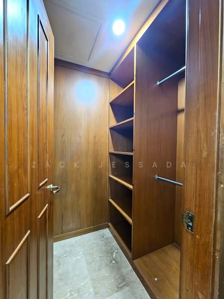 All Seasons Mansion, Bangkok, Soi Ruamrudee, Wireless Road, Lumphini, Pathum Wan, Bangkok, 1 Bedroom, 79 sqm, Condo For Sale, by Zack Jessada, 500243934 - DDproperty.com