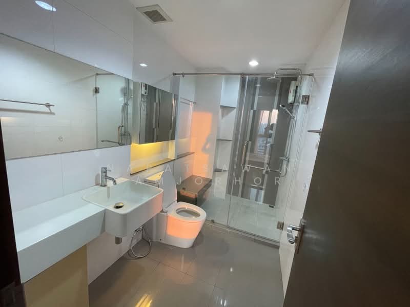 Rhythm Ratchada, Bangkok, 558 Ratchadaphisek Road, Samsen Nok, Huai Khwang, Bangkok, 1 Bedroom, 46 sqm, Condo For Sale, by Napatsawan Tamjorhor, 500243985 - DDproperty.com