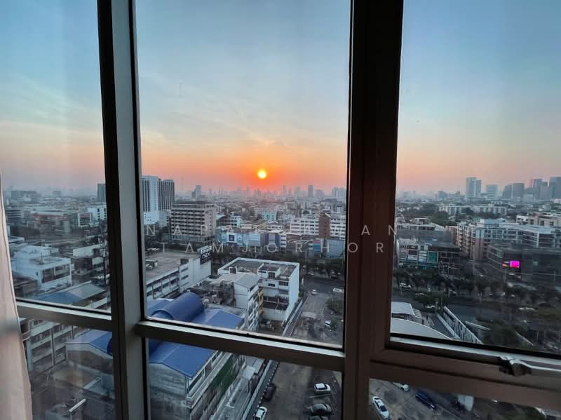 Rhythm Ratchada, Bangkok, 558 Ratchadaphisek Road, Samsen Nok, Huai Khwang, Bangkok, 1 Bedroom, 46 sqm, Condo For Sale, by Napatsawan Tamjorhor, 500243985 - DDproperty.com