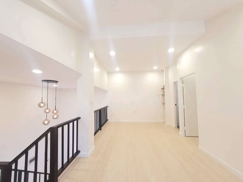 Eastwood Park, Bangkok, On Nut 36 Alley, Suan Luang, Suan Luang, Bangkok, 2 Bedrooms, 100 sqm, Condo For Sale, by Zack Jessada, 500243991 - DDproperty.com