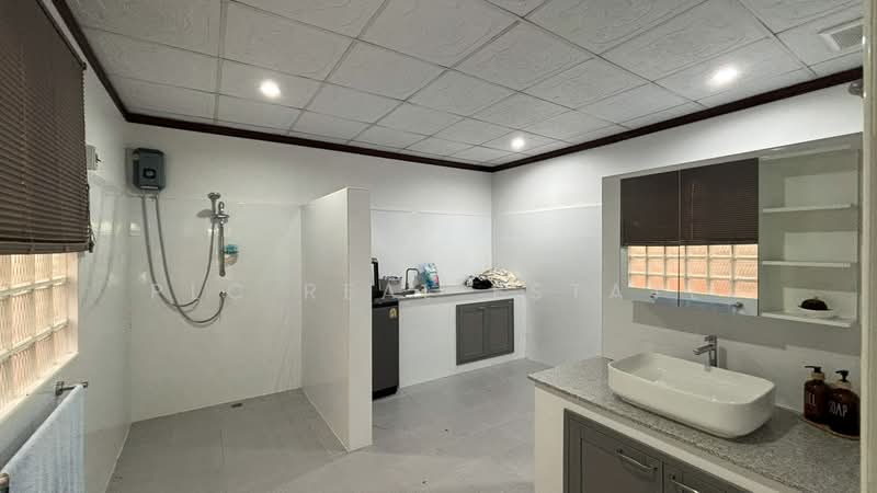 2 Bedroom House for Sale in Bang Sare Sattahip, Chon Buri (Pattaya), Bang Sa-re, Sattahip, Chon Buri (Pattaya), 2 Bedrooms, 400 sqm, Single Detached House For Sale, by PLC real estate, 500244002 - DDproperty.com