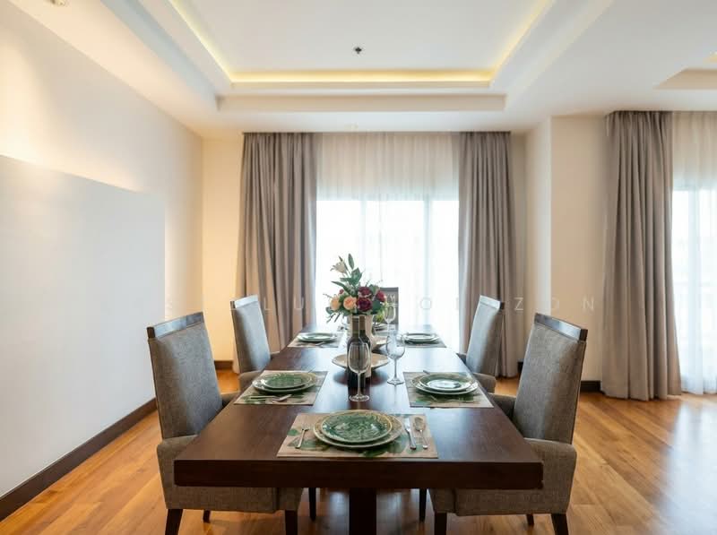 Royal Residence Park, Bangkok, 99 Royal Resident Park Lumphini, Lumphini, Pathum Wan, Bangkok, 4 Bedrooms, 275 sqm, Condo For Rent, by Eastblue Horizon, 500244042 - DDproperty.com