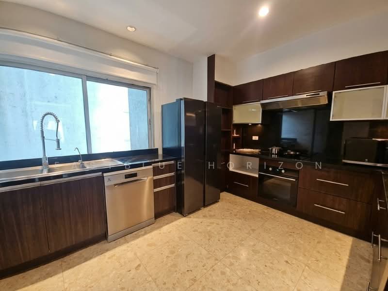 Royal Residence Park, Bangkok, 99 Royal Resident Park Lumphini, Lumphini, Pathum Wan, Bangkok, 4 Bedrooms, 275 sqm, Condo For Rent, by Eastblue Horizon, 500244042 - DDproperty.com