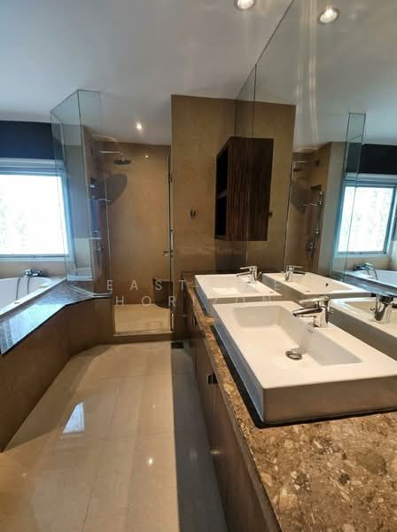 Royal Residence Park, Bangkok, 99 Royal Resident Park Lumphini, Lumphini, Pathum Wan, Bangkok, 4 Bedrooms, 275 sqm, Condo For Rent, by Eastblue Horizon, 500244042 - DDproperty.com