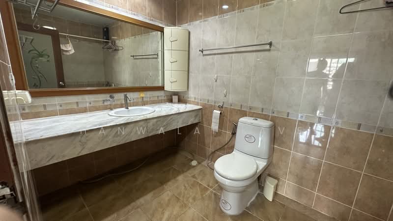 Country Complex Bangna, Bangkok, Sanpawut Road, Bang Na, Bang Na, Bangkok, 3 Bedrooms, 116 sqm, Condo For Sale, by Thanwalai Kavee, 500244052 - DDproperty.com