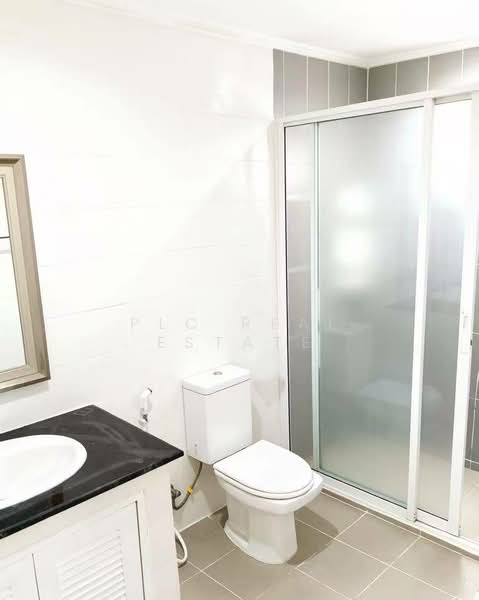 3 Bedroom House for Sale in East Pattaya, Chon Buri (Pattaya), Bang Lamung, Bang Lamung (Pattaya), Chon Buri (Pattaya), 3 Bedrooms, 140 sqm, Single Detached House For Sale, by PLC real estate, 500244064 - DDproperty.com