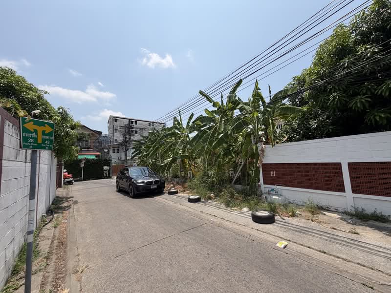 ที่ดิน 130 ตร.ว.ติดถนน 2 ด้าน ถนนประชาชื่น, กรุงเทพ, ประชาชื่น, วงศ์สว่าง, บางซื่อ, กรุงเทพ, 520 ตร.ม., ที่ดิน ขาย, โดย ยอดชาย สราญฤทธิชัย, 500244124 - DDproperty.com