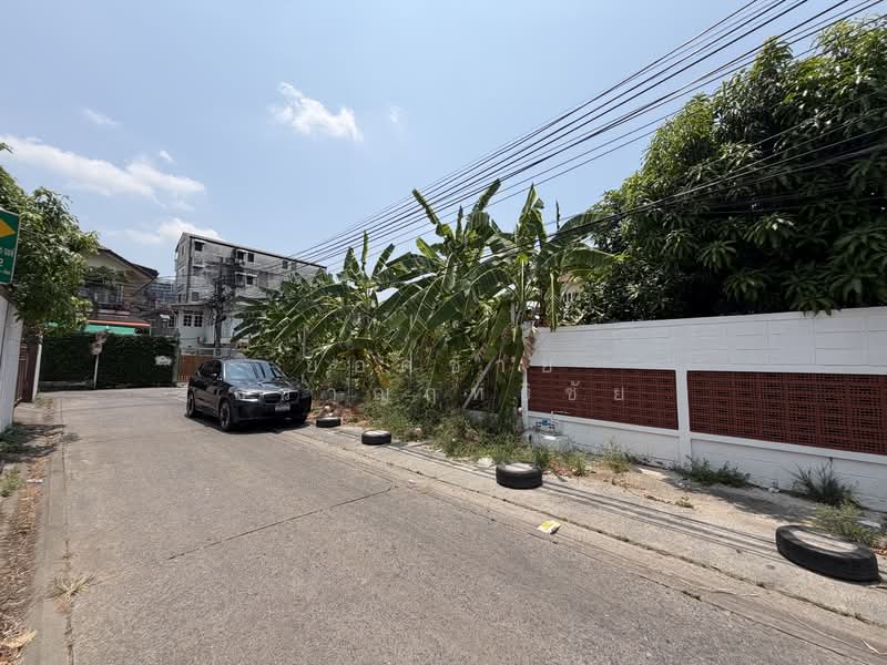 ที่ดิน 130 ตร.ว.ติดถนน 2 ด้าน ถนนประชาชื่น, กรุงเทพ, ประชาชื่น, วงศ์สว่าง, บางซื่อ, กรุงเทพ, 520 ตร.ม., ที่ดิน ขาย, โดย ยอดชาย สราญฤทธิชัย, 500244124 - DDproperty.com