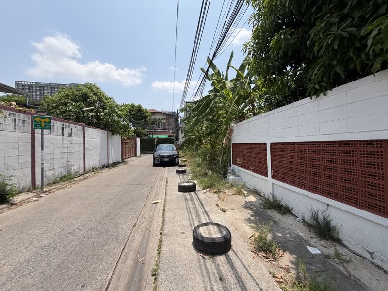 ที่ดิน 130 ตร.ว.ติดถนน 2 ด้าน ถนนประชาชื่น, Bangkok, ประชาชื่น, Wong Sawang, Bang Sue, Bangkok, , 520 sqm, Land For Sale, by ยอดชาย สราญฤทธิชัย, 500244124 - DDproperty.com