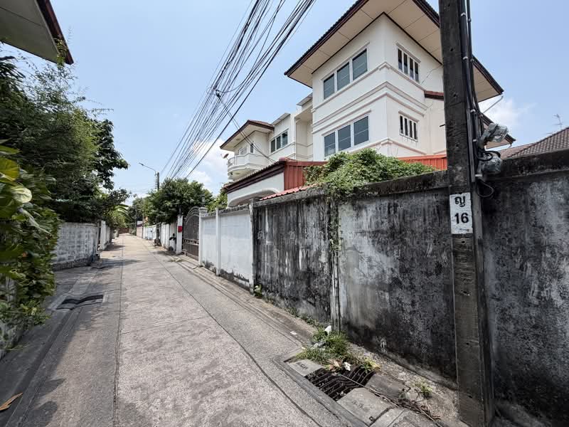 ที่ดิน 130 ตร.ว.ติดถนน 2 ด้าน ถนนประชาชื่น, Bangkok, ประชาชื่น, Wong Sawang, Bang Sue, Bangkok, , 520 sqm, Land For Sale, by ยอดชาย สราญฤทธิชัย, 500244124 - DDproperty.com