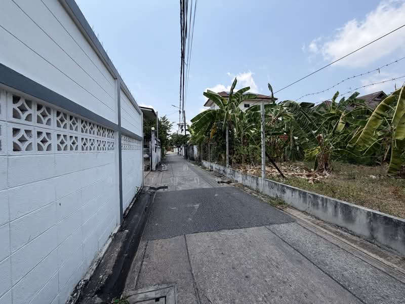 ที่ดิน 130 ตร.ว.ติดถนน 2 ด้าน ถนนประชาชื่น, กรุงเทพ, ประชาชื่น, วงศ์สว่าง, บางซื่อ, กรุงเทพ, 520 ตร.ม., ที่ดิน ขาย, โดย ยอดชาย สราญฤทธิชัย, 500244124 - DDproperty.com