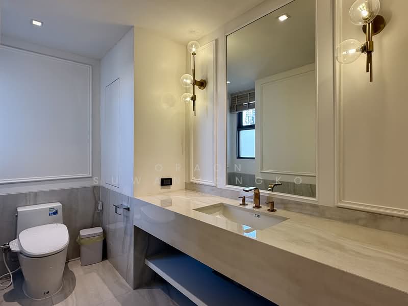 Phatssana Gardens, Bangkok, 19 Soi Ekkamai 6, Sukhumvit 63 Road, Phra Kanong Nua, Watthana, Bangkok, 3 Bedrooms, 345 sqm, Condo For Rent, by Oraon Suwanmongko, 500244143 - DDproperty.com