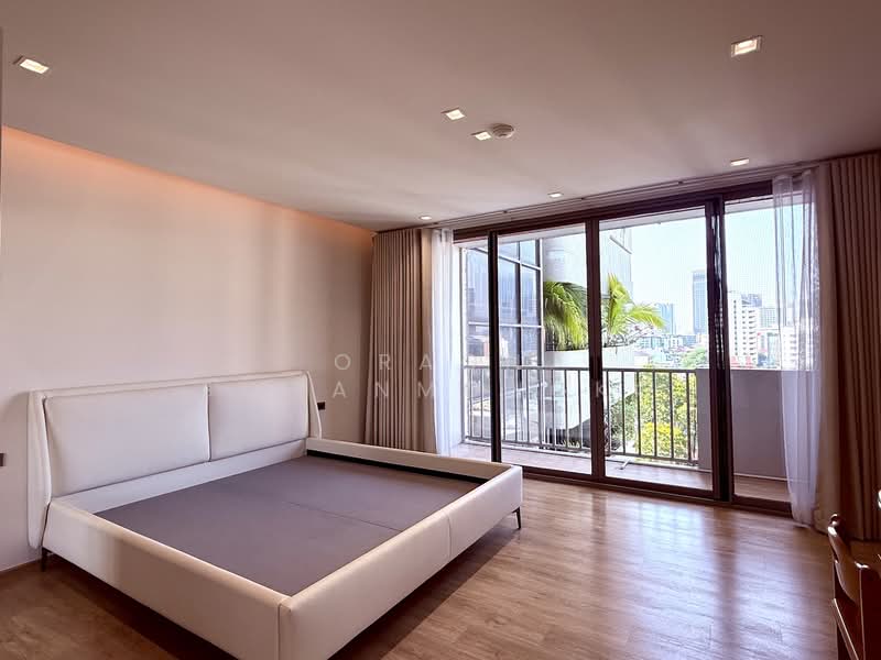 Phatssana Gardens, Bangkok, 19 Soi Ekkamai 6, Sukhumvit 63 Road, Phra Kanong Nua, Watthana, Bangkok, 3 Bedrooms, 345 sqm, Condo For Rent, by Oraon Suwanmongko, 500244143 - DDproperty.com