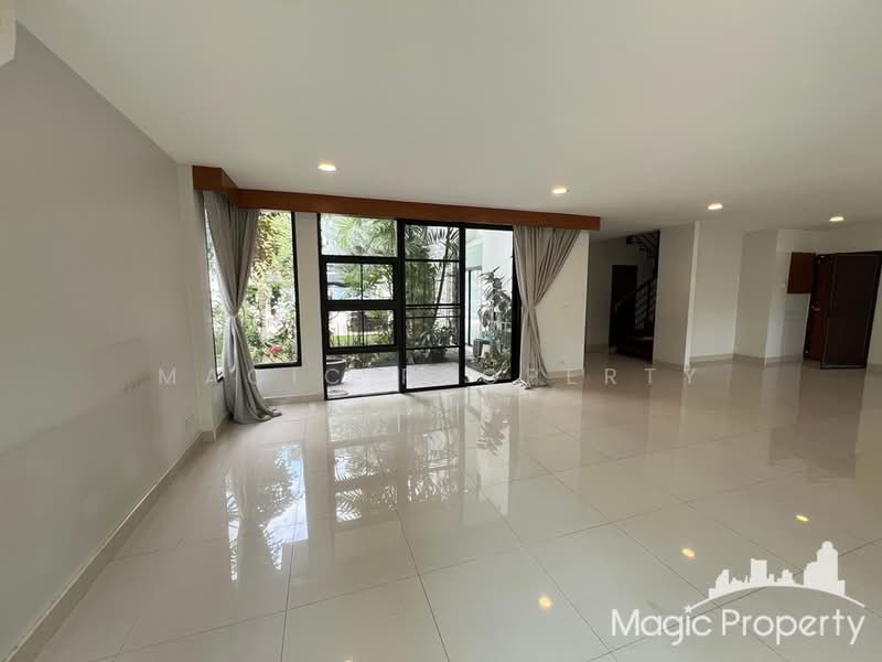 The Noble Ekkamai 22, Bangkok, Khlong Tan Nua, Watthana, Bangkok, 4 Bedrooms, 350 sqm, Single Detached House For Rent, by Magic Property, 500244157 - DDproperty.com