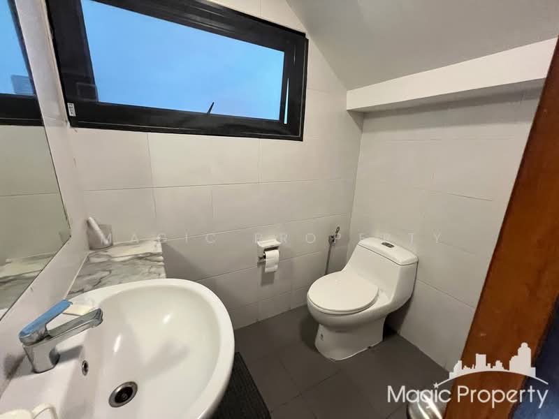 The Noble Ekkamai 22, Bangkok, Khlong Tan Nua, Watthana, Bangkok, 4 Bedrooms, 350 sqm, Single Detached House For Rent, by Magic Property, 500244157 - DDproperty.com