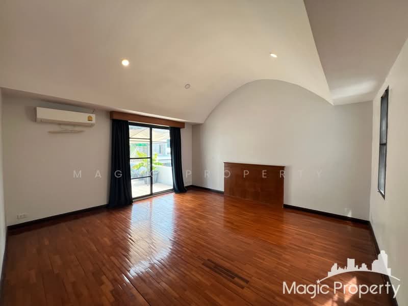 The Noble Ekkamai 22, Bangkok, Khlong Tan Nua, Watthana, Bangkok, 4 Bedrooms, 350 sqm, Single Detached House For Rent, by Magic Property, 500244157 - DDproperty.com