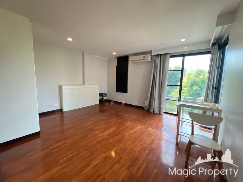 The Noble Ekkamai 22, Bangkok, Khlong Tan Nua, Watthana, Bangkok, 4 Bedrooms, 350 sqm, Single Detached House For Rent, by Magic Property, 500244157 - DDproperty.com