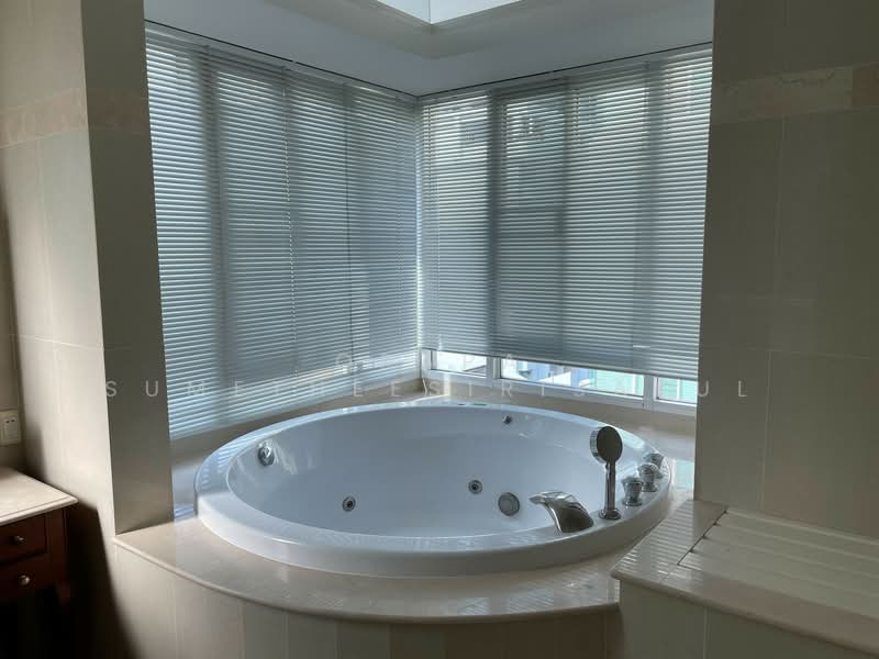 The Bangkok Sukhumvit 43, Bangkok, Soi Sukhumvit 43, Khlong Tan Nua, Watthana, Bangkok, 2 Bedrooms, 115 sqm, Condo For Sale, by Orapa Sumetheesirisakul, 500244161 - DDproperty.com