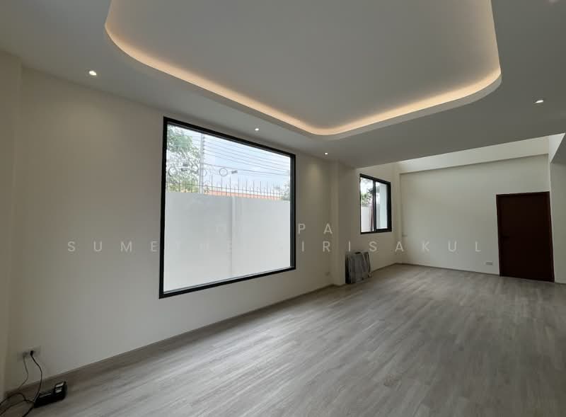 undefined, Bangkok, Khlong Tan Nua, Watthana, Bangkok, 4 Bedrooms, 401 sqm, Single Detached House For Sale, by Orapa Sumetheesirisakul, 500244171 - DDproperty.com