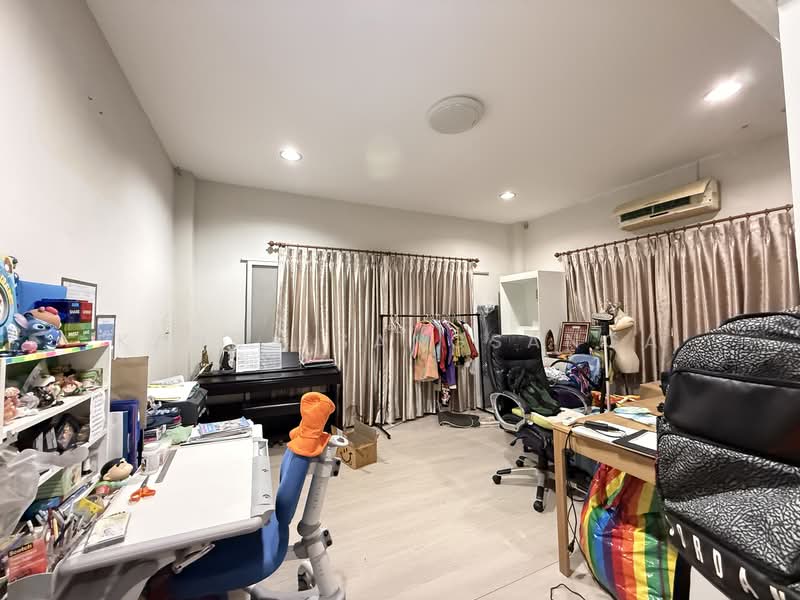 Prachachuen Village, Nonthaburi, Bang Talat, Pak Kret, Nonthaburi, 4 Bedrooms, 550 sqm, Single Detached House For Sale, by Kanda Sangsanga, 500244191 - DDproperty.com