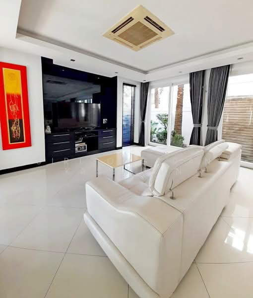 4-BR House, Chon Buri (Pattaya), Nong Pru, Bang Lamung (Pattaya), Chon Buri (Pattaya), 4 Bedrooms, 516 sqm, Single Detached House For Rent, by Sirisongkran Kasemkun, 500244211 - DDproperty.com