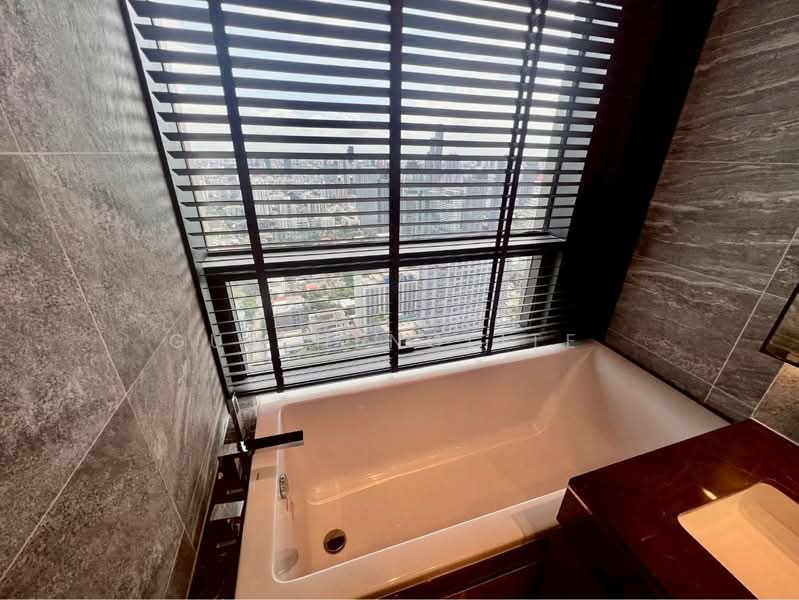 The Esse Sukhumvit 36, Bangkok, Soi Sukhumvit 36, Sukhumvit Road, Phra Kanong, Khlong Toei, Bangkok, 2 Bedrooms, 73 sqm, Condo For Rent, by Sanick Sawaisanyakorn, 500244214 - DDproperty.com