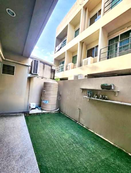 Noble Cube Pattanakarn, Bangkok, Phatthanakan Road, Suan Luang, Suan Luang, Bangkok, 3 Bedrooms, 200 sqm, Townhouse For Rent, by Charinthip Phungalong, 500244216 - DDproperty.com